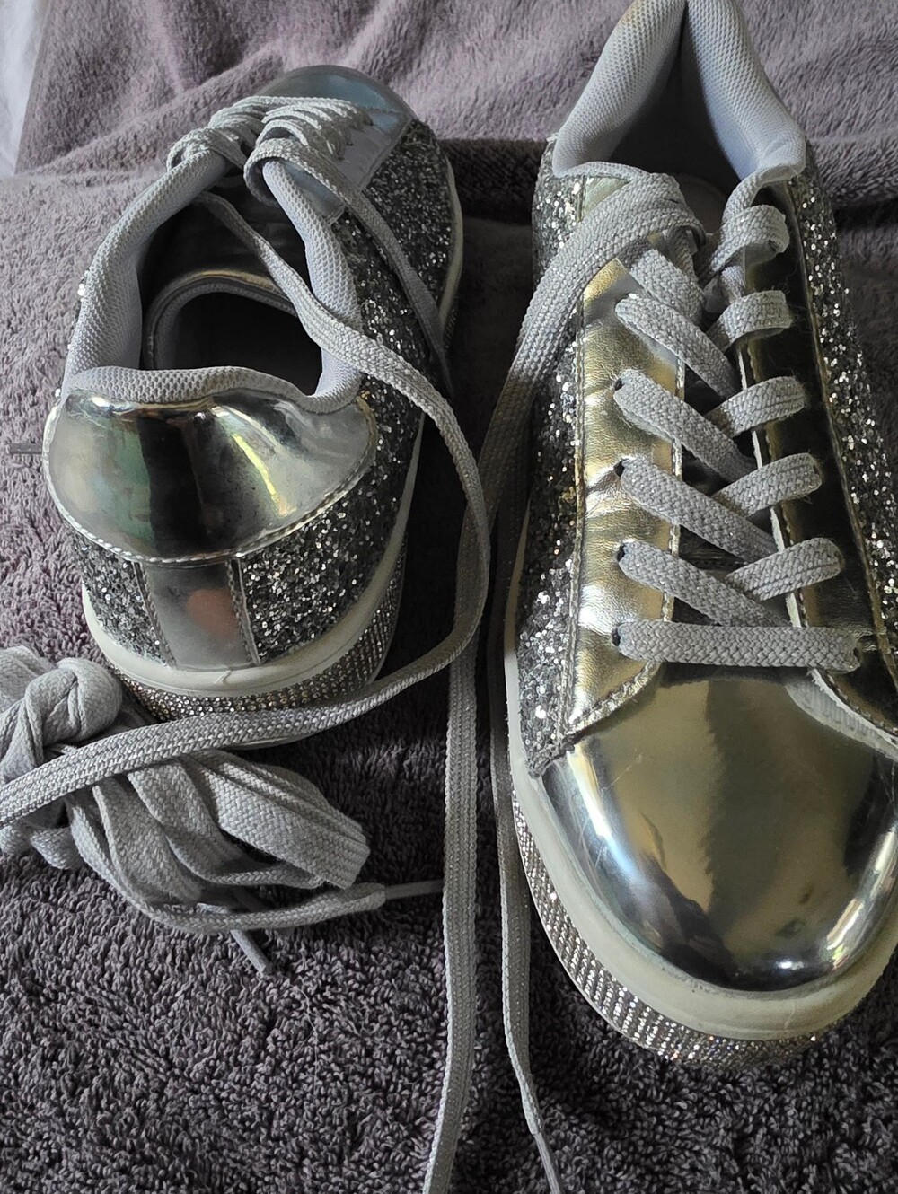 Women's Glitter Platform Sneakers in Silver